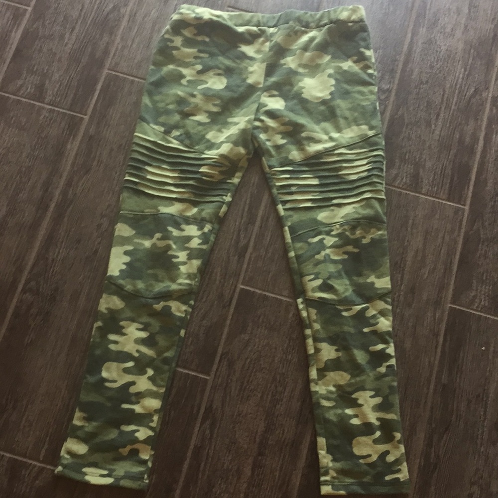 Kids camo pants.